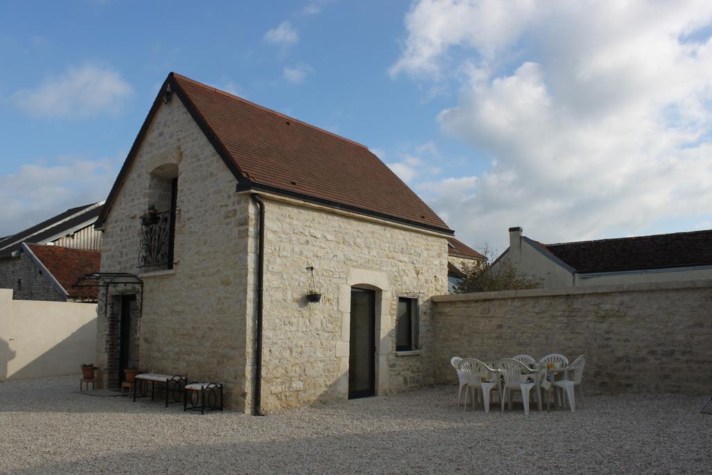 Charmante Maison Pierres 1768 Polisy ภายนอก รูปภาพ