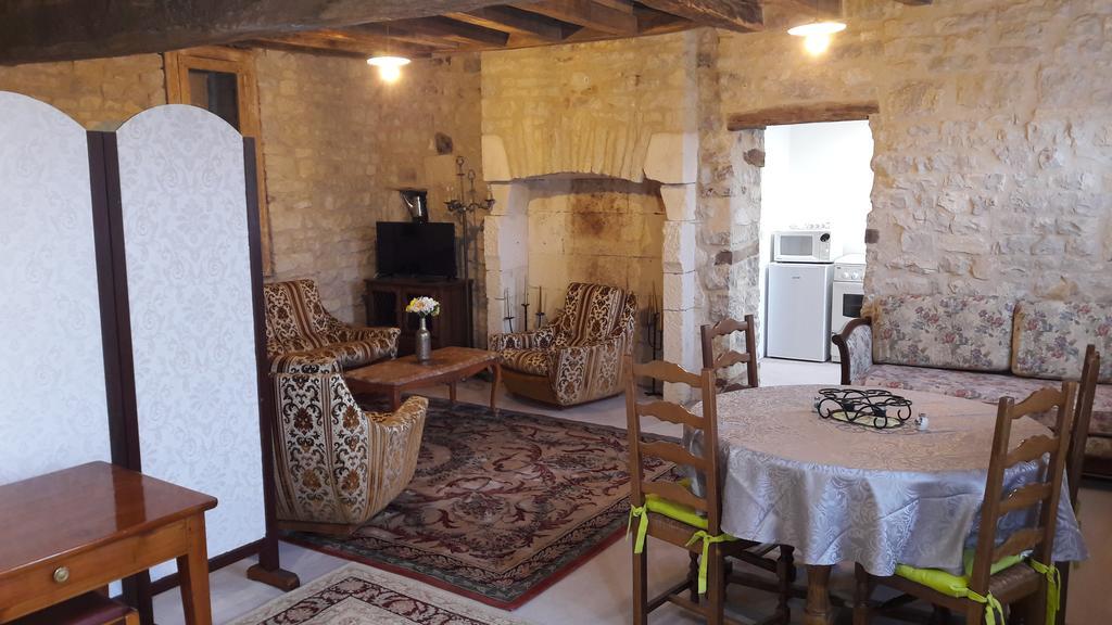 Charmante Maison Pierres 1768 Polisy ภายนอก รูปภาพ